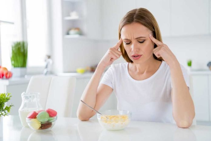 Why Do I Feel Tired After Eating? - HealthIcu